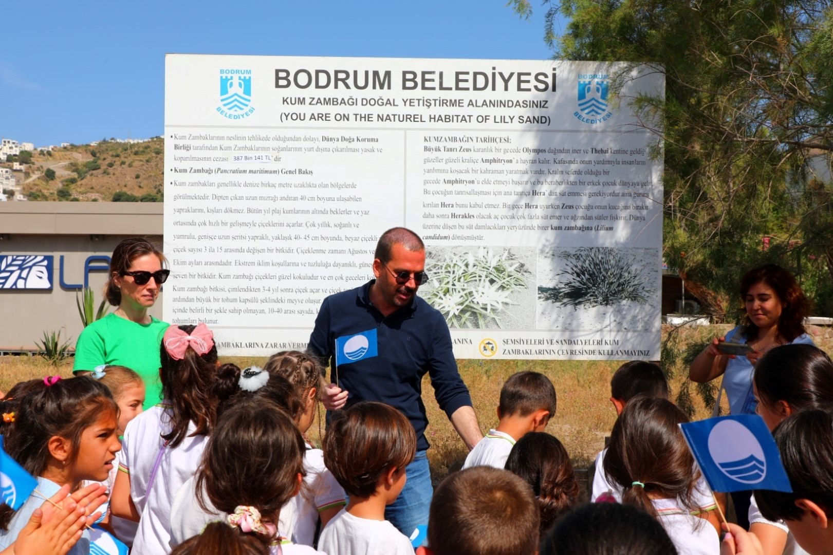 Bodrum Belediyesi'nden öğrencilere kum zambağı farkındalık etkinliği<