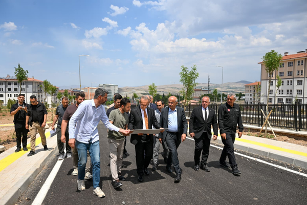 Malatya Büyükşehir Belediye Başkanı Er, Akoğuz Kışlası TOKİ Konutları'nı inceledi
