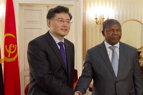Çin ile Angola'dan ilişkileri ilerletme sözü