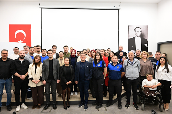 Manisa'da 150 personele disleksi farkındalık eğitimi<