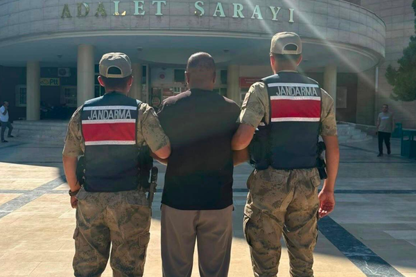 Şanlıurfa’da 8 yıl 4 ay kesinleşmiş hapis cezası bulunan şahıs yakalandı