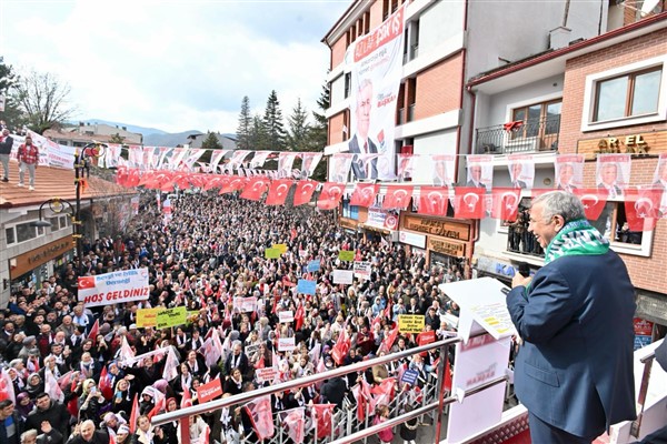 Yavaş, Kızılcahamam Seçim Koordinasyon Merkezi açılışına katıldı