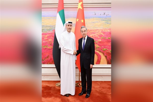 Wang Yi, BAE Devlet Başkanı’nın Çin İşleri Özel Temsilcisi ile görüştü<