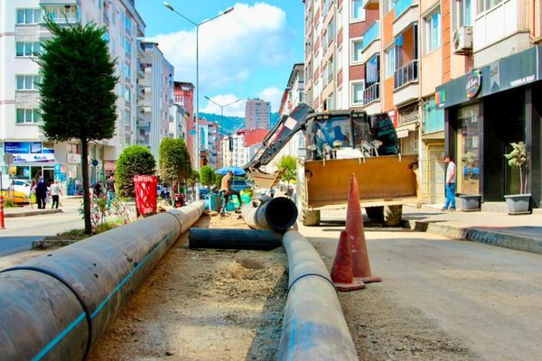 Giresun’da ekipler kentin farklı noktalarında çalışma yürütüyor<