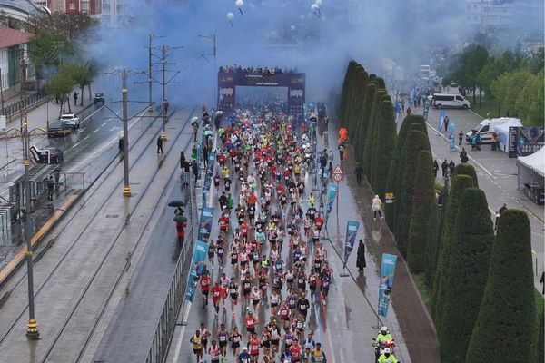 5.Uluslararası Konya Yarı Maratonu başladı<