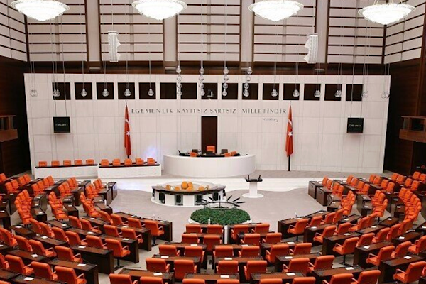 TBMM Komisyon Toplantısı, askeri uçak kazası nedeniyle ertelendi