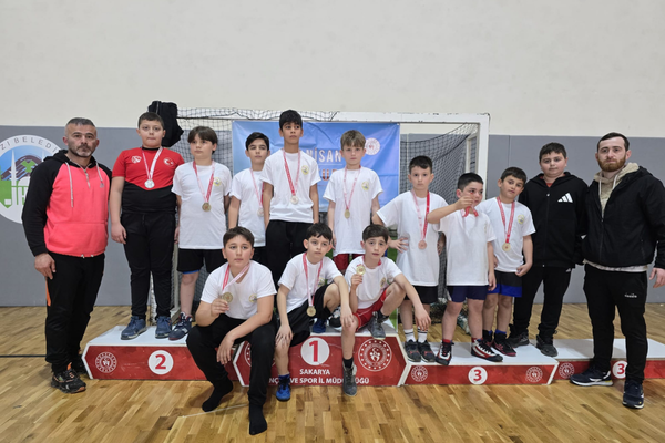 Sapancalı sporcular derece elde etti<