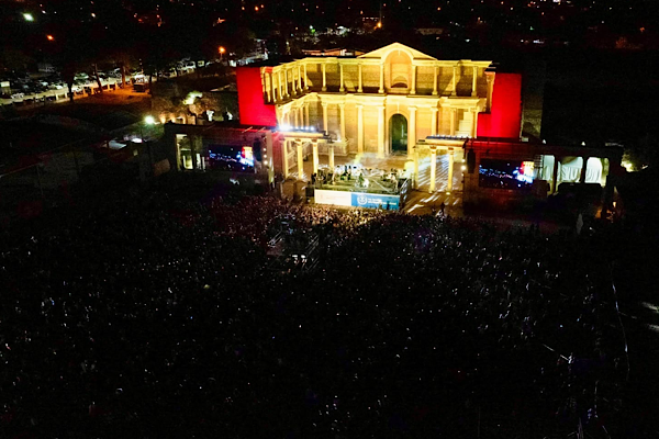 Goran Bregovic, Sardes Antik Kenti’nde Manisalılarla buluştu
