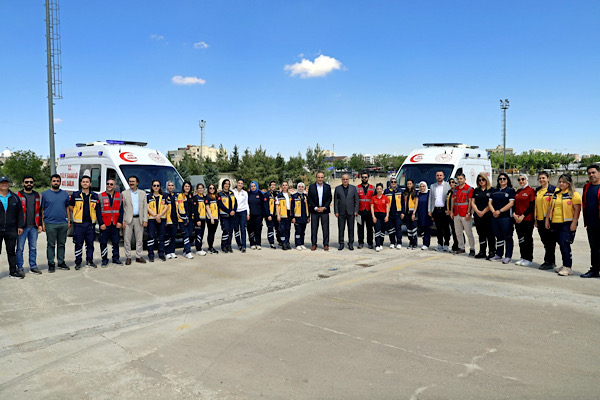 Şanlıurfa’da kadın 112 personeline yönelik ambulans sürüş güvenliği eğitimi verildi<