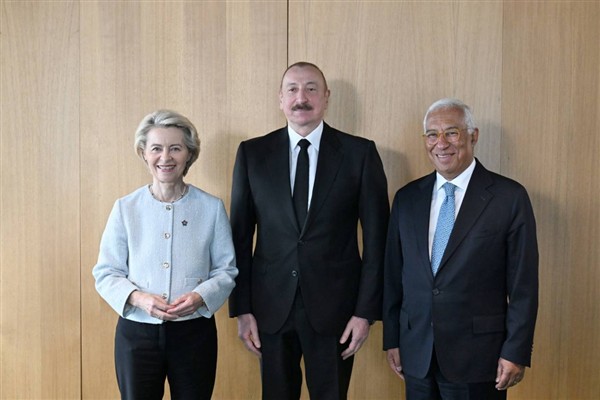 Azerbaycan Cumhurbaşkanı Aliyev’in Tiran temasları<