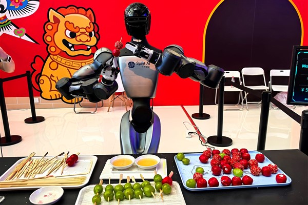 2025 Dünya Robot Konferansı’nda insansı robotlar öne çıktı<