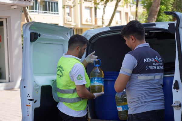 Konyaaltı’nda atık yağlar geri dönüştürülüyor<