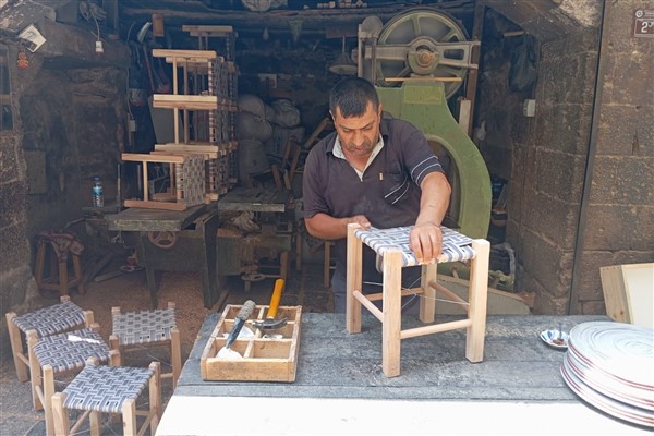 Diyarbakır’da 48 yıllık zanaat<