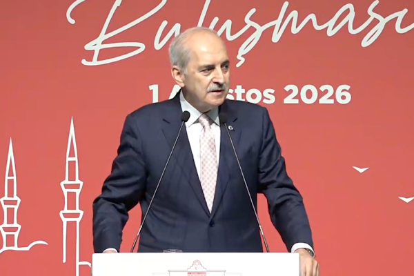 TBMM Başkanı Kurtulmuş, YKS’de ilk bine giren öğrencilerle buluştu