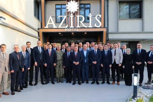 Erzincan’da görev yeri değişen mülki idare amirleri için veda programı 