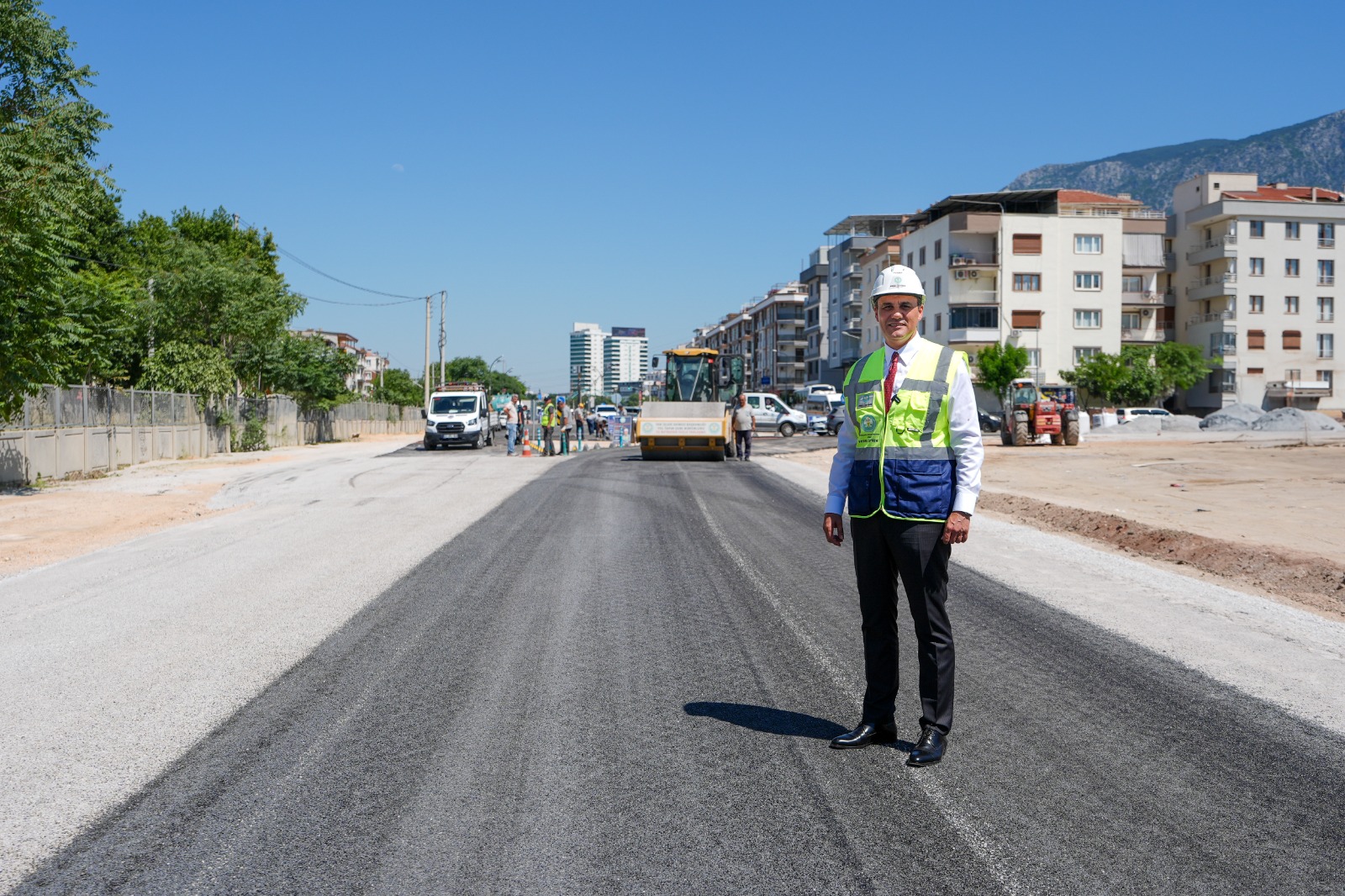 Başkan Zeyrek, Cider yolundaki çalışmaları inceledi<