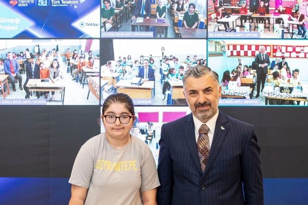 Türk Telekom TahtApp uygulamasıyla 5G’li karne heyecanı