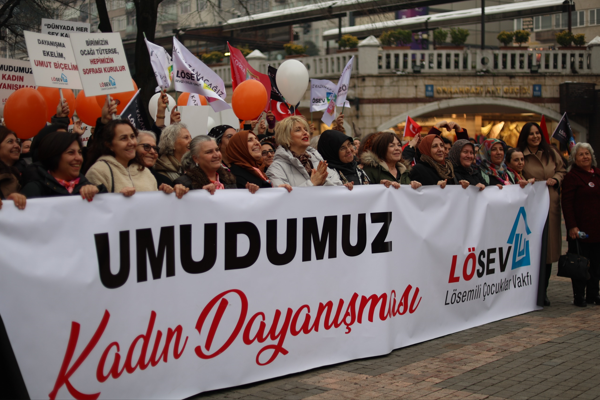 LÖSEV'den anlamlı çağrı Umudumuz Kadın Dayanışması<
