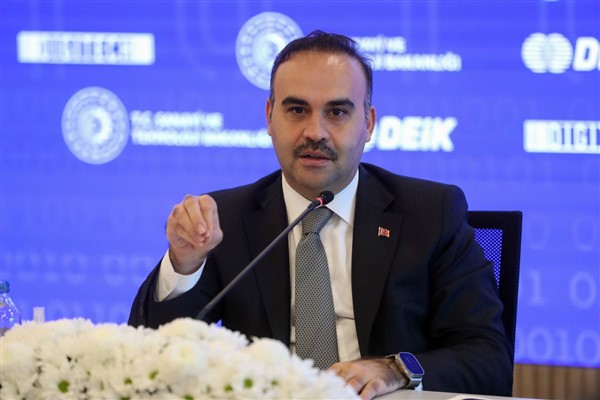 Bakan Kacır: Türkiye’nin sanayi üretimi yüzde 31 arttı