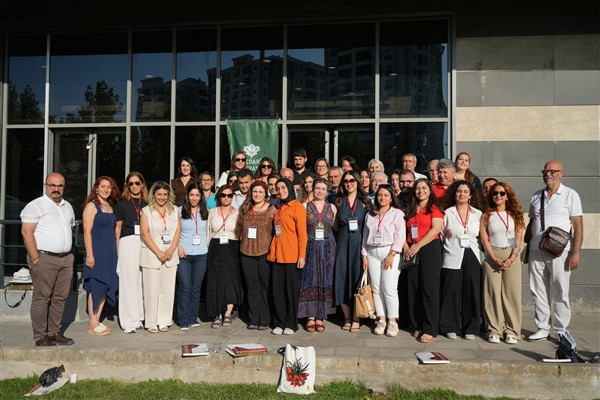 “Çocuklar Özgür Toplumun Geleceğidir” çalıştayı sonuç bildirgesi açıklandı <