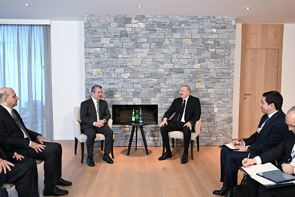 Cumhurbaşkanı Aliyev, Barzani ile bir araya geldi<