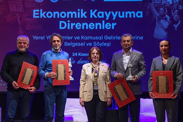 Maltepe’de “Ekonomik Kayyuma Direnenler” söyleşisi düzenlendi<