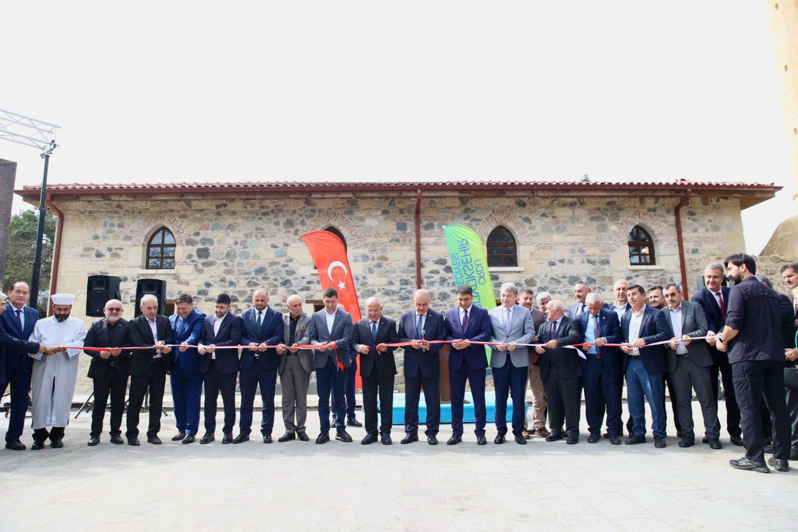 Tarihi Eskipazar Camii ibadete açıldı<