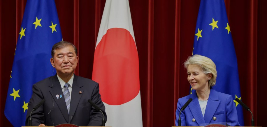 AB ve Japonya küresel gerilimler ortamında ticaret ittifakını güçlendiriyor<