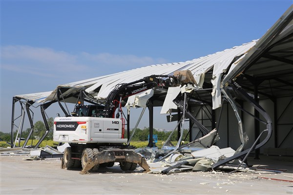 Nilüfer’de iki kaçak fabrika bertaraf edildi