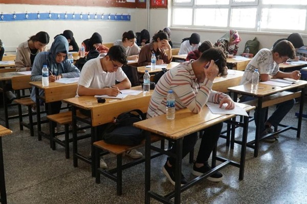 Haliliye Belediyesi'nden gençlere yönelik ücretsiz deneme sınavları 