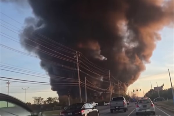 UPS kargo uçağı düştü: En az yedi ölü<