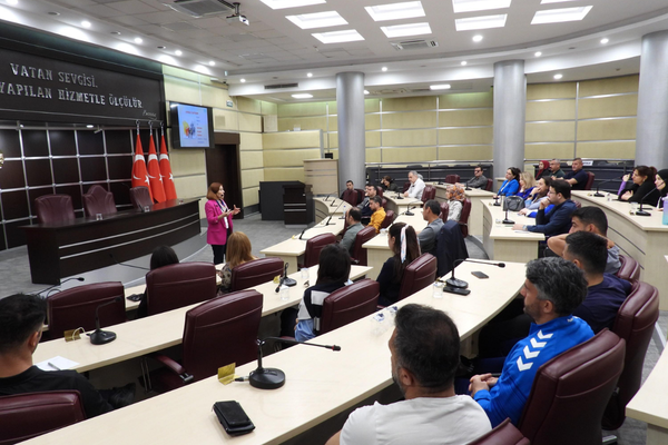 Kepez Belediyesi'nden personele etkili iletişim eğitimi verildi<