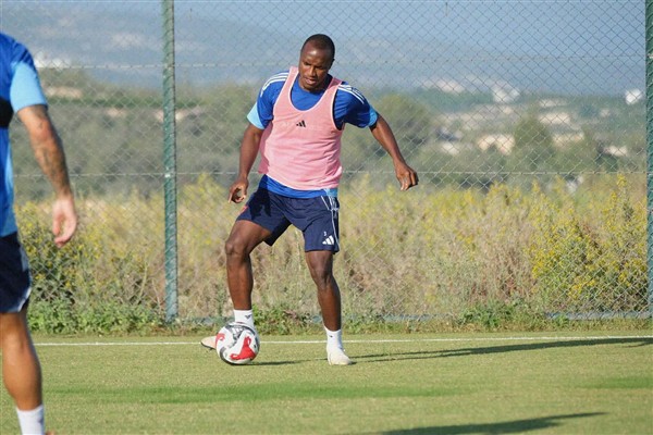 Hatayspor, Erzurumspor maçı için hazırlıklarına başladı <