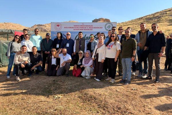 Erasmus+ katılımcıları Hasankeyf’te ceylan ve kınalı kekliklerin doğaya salımına katıldı<