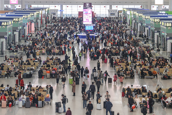 Bahar Bayramı trafiğinin 25. gününde seyahat sayısı 221 milyonu geçti<