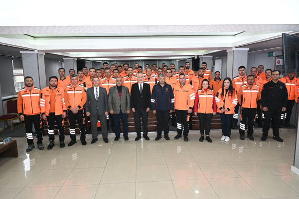 Başkan Başdeğirmen, ISAK ekibiyle bir araya geldi<