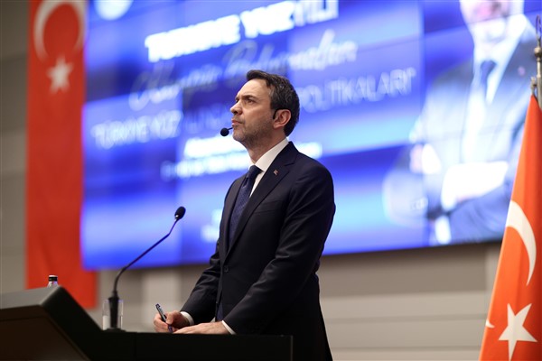 Bakan Bayraktar ve TBMM Sanayi Komisyonu Başkanı Varank görüştü