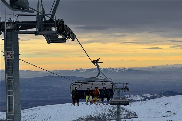 Erciyes Kayak Okulu'nda yeni dönem kayıtları başladı<