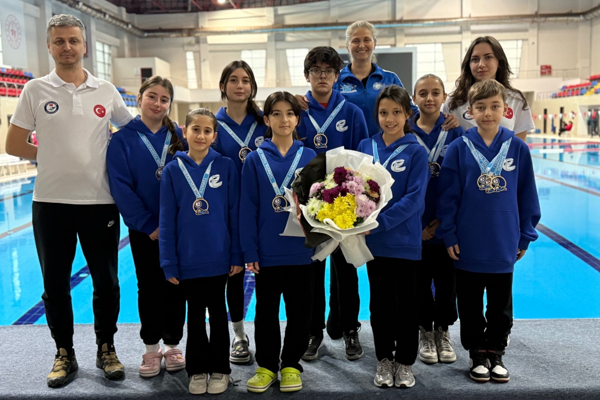 Eskişehirli sporculardan Artistik Yüzme Türkiye Şampiyonası’nda madalya<