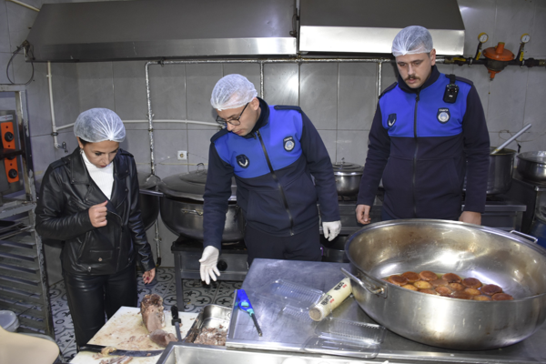 Karacabey’de lokanta ve imalathanelere denetim <