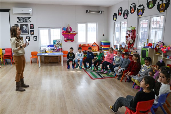 Buca’da “Okuyan Bir Gelecek” projesi devam ediyor<