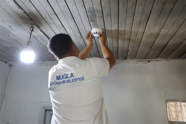 Muğla Büyükşehir Belediyesi’nden Duman Dedektörü Uygulaması<