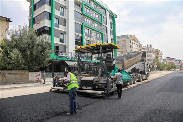 Van Eski Cezaevi Caddesi’nde asfalt serimine başlandı 