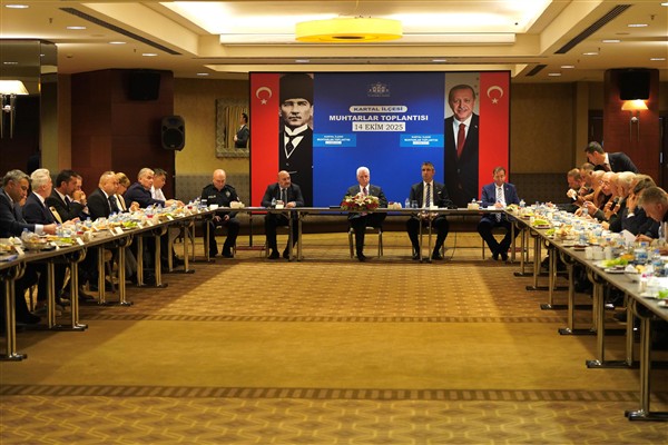 Başkan Yüksel, Muhtarlar Toplantısına katıldı<