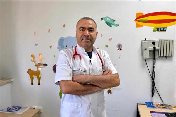 Doç. Dr. Özcan: Aileler çocuklarda alerji konusunda dikkatli ve bilinçli olmalıdır