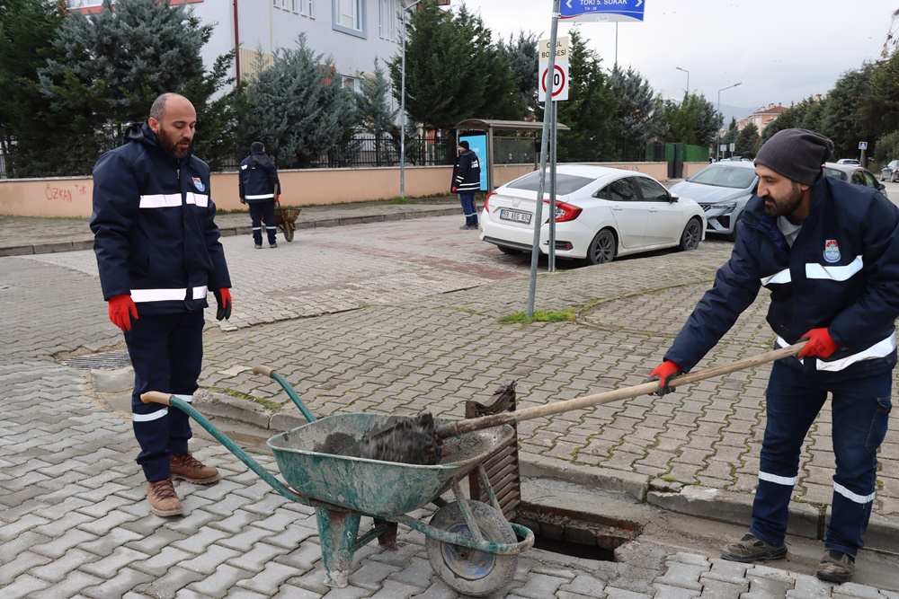 Yalova Belediyesi, çalışmalarını sürdürdü