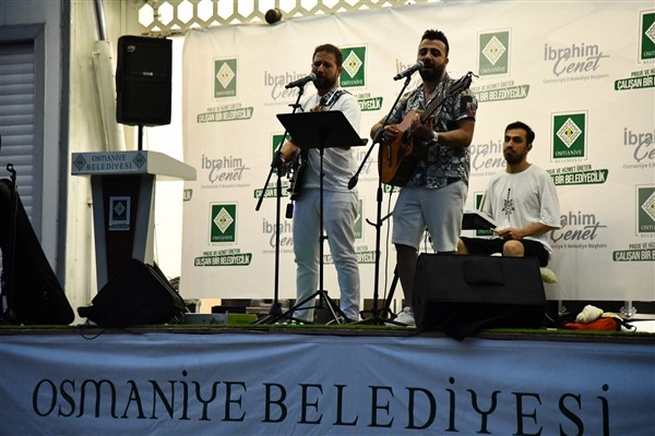 Osmaniye'de Bayram Şenliği düzenlendi<