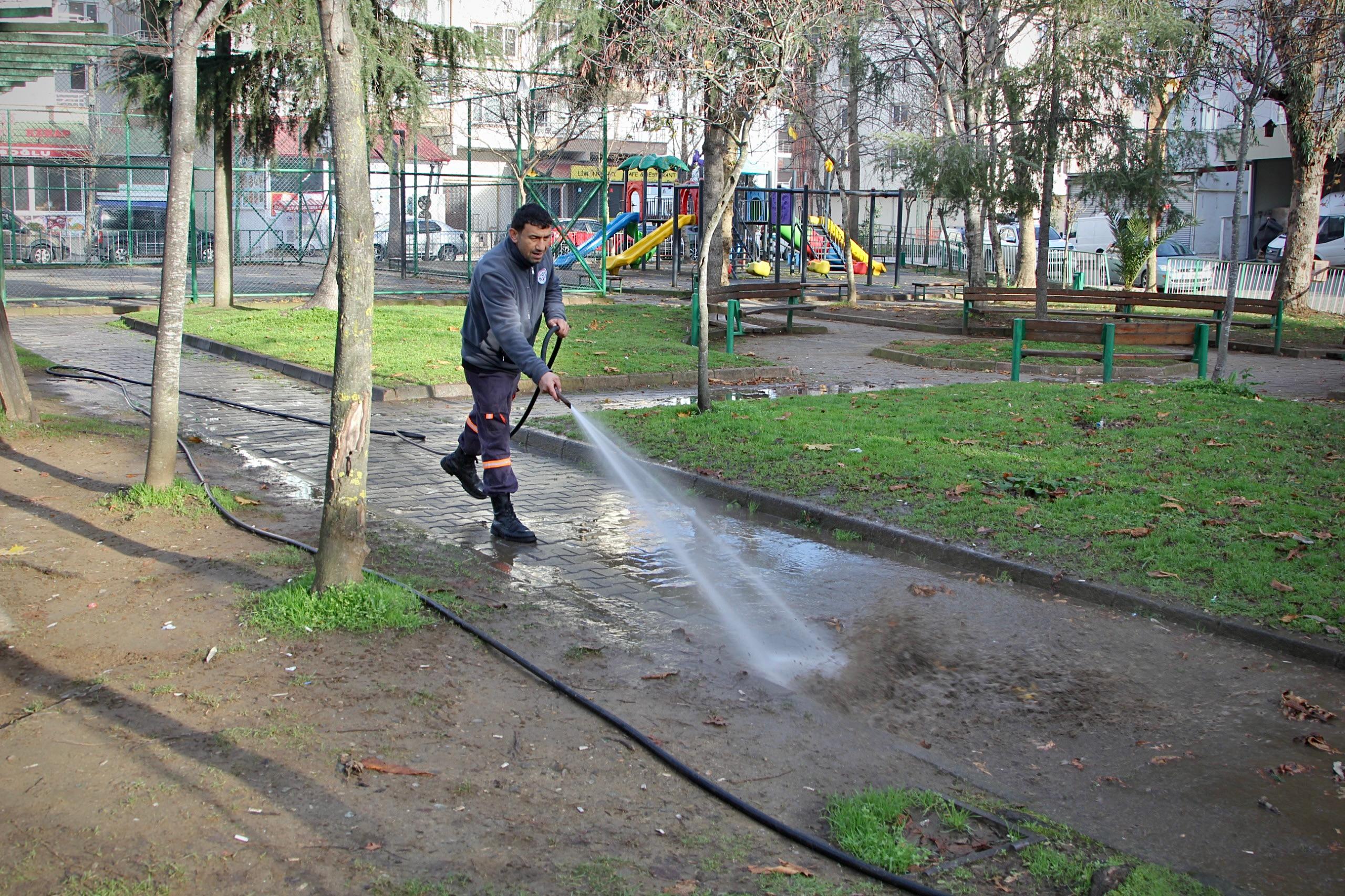 Giresun'da çevre temizlik çalışmaları sürüyor<