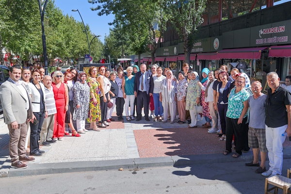 Uşak'tan kadınlara çok yönlü destek<