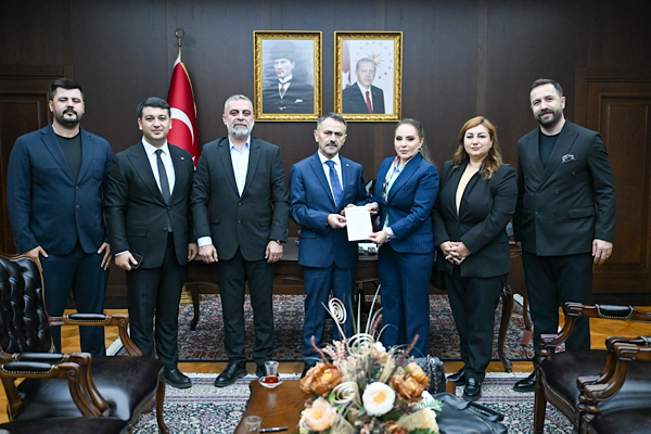 Gebze Ticaret ve İş Geliştirme Derneğinden Vali Aktaş’a ödül töreni daveti<